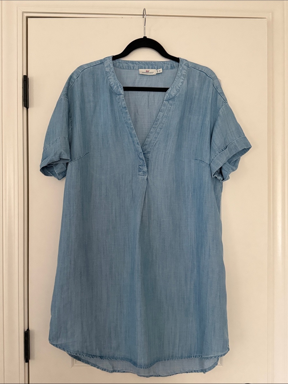 Vineyard vines | (M) Light Blue Denim Chambray V-Neck Tunic Dress